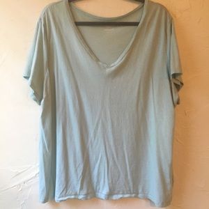 Old Navy Relaxed Fit V-beck T-shirt